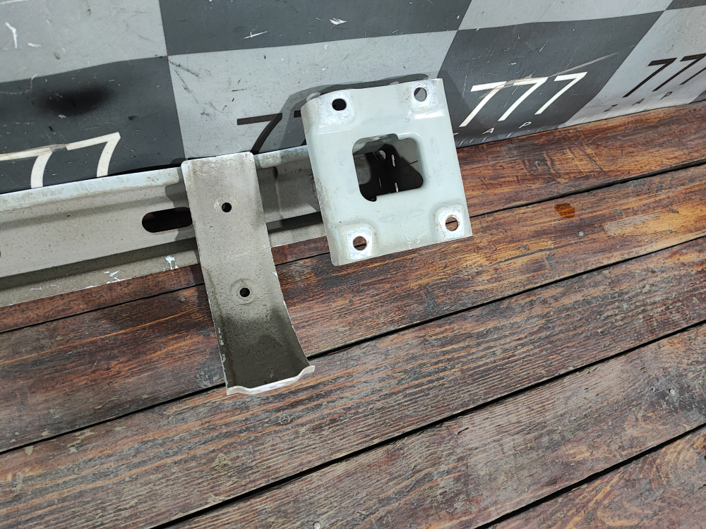 Усилитель заднего бампера Haval Jolion 21-нв Б/У Оригинал 2804300XGW02A