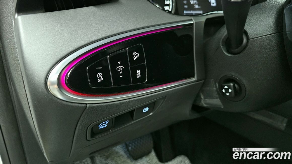 Genesis GV70 2.5T Бензин 2WD (05.2022)