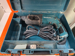 Перфоратор Makita HR2470