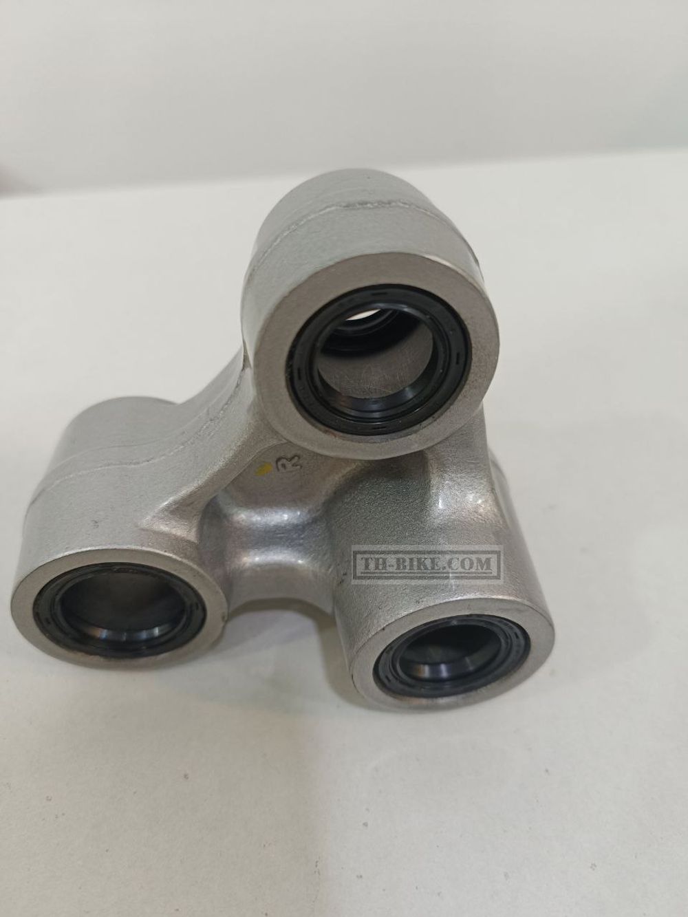 52465-KZZ-J00. ARM SUB ASSY., CUSHION. Rally250. HONDA