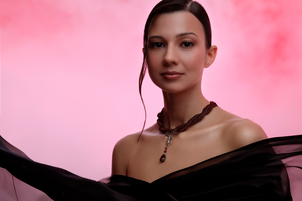 Колье на прокат "Змея"