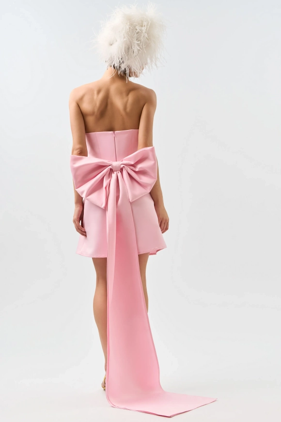 Платье с бантом