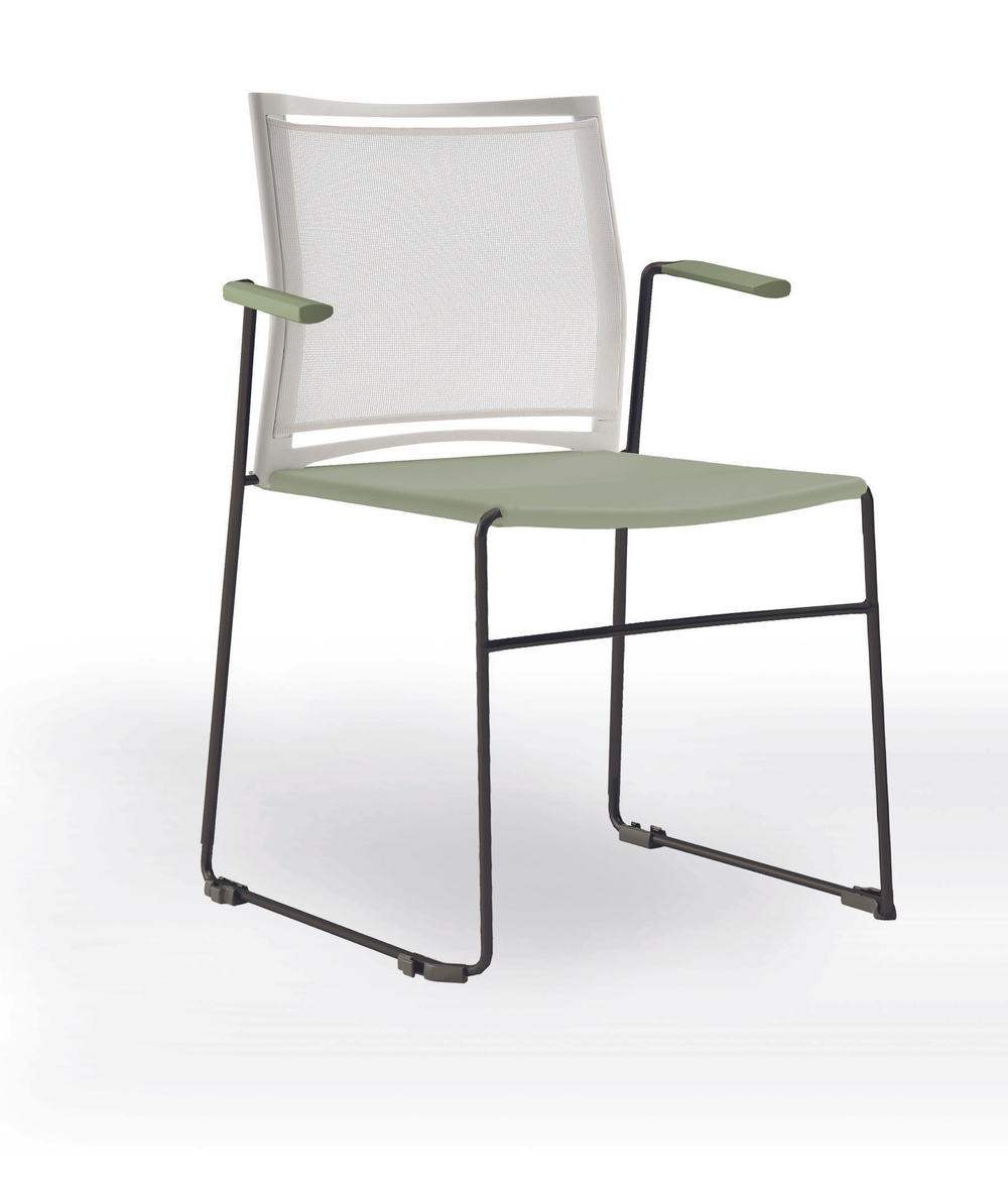 Web стул на полозьях с подлокотниками и спинкой-сеткой