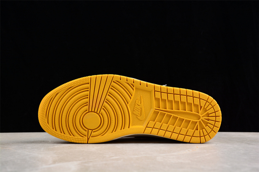 Air Jordan 1 High OG Yellow Ochre