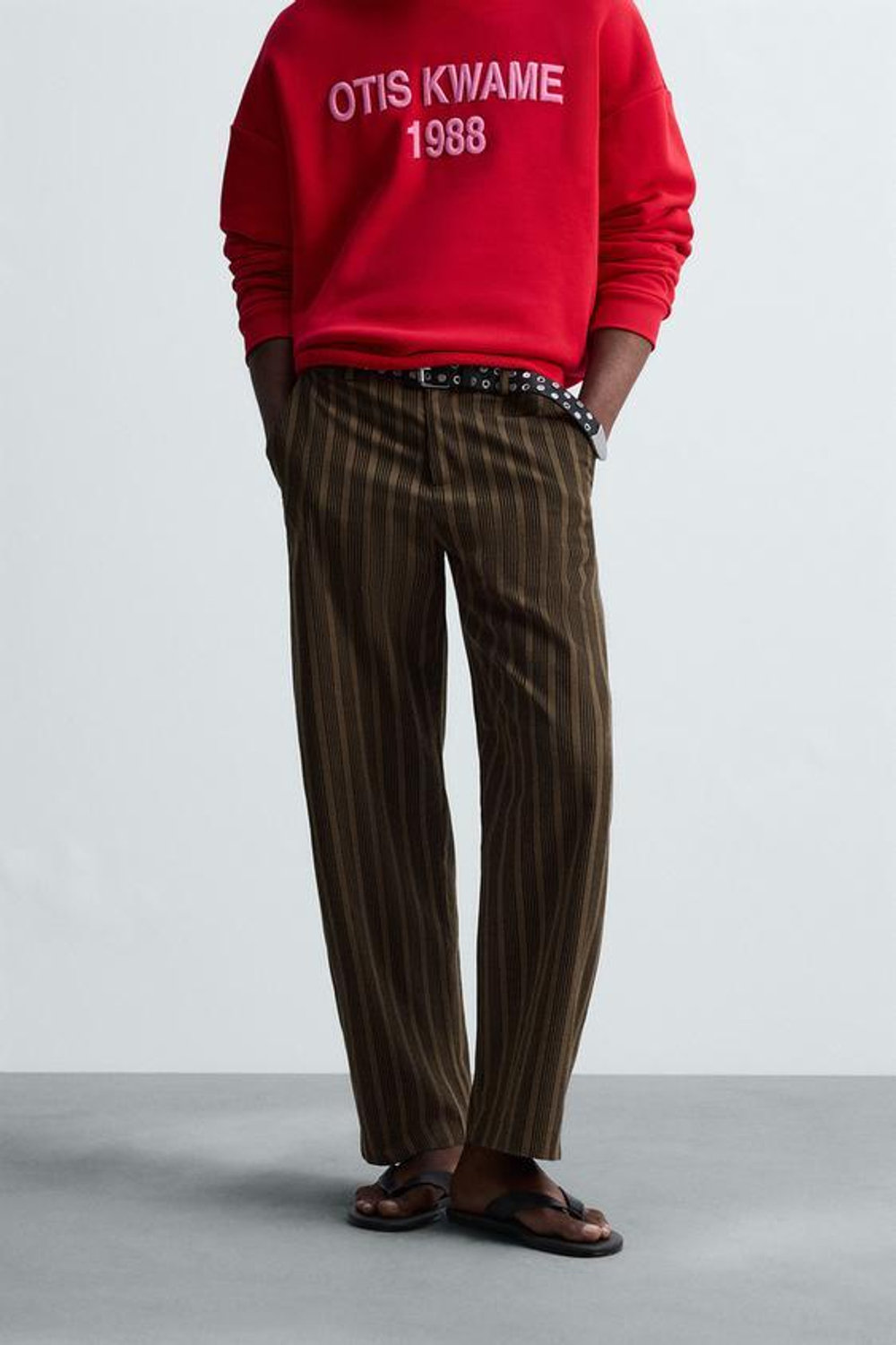 ZARA БРЮКИ BALLOON FIT В ПОЛОСКУ © OTIS KWAME KYE QUAICOE, ЧЕРЕПИЧНЫЙ