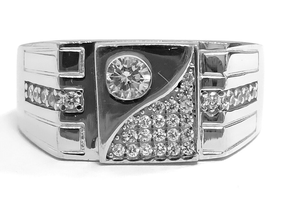 Ювелирное мужское кольцо из серебра с фианитами,размер 20