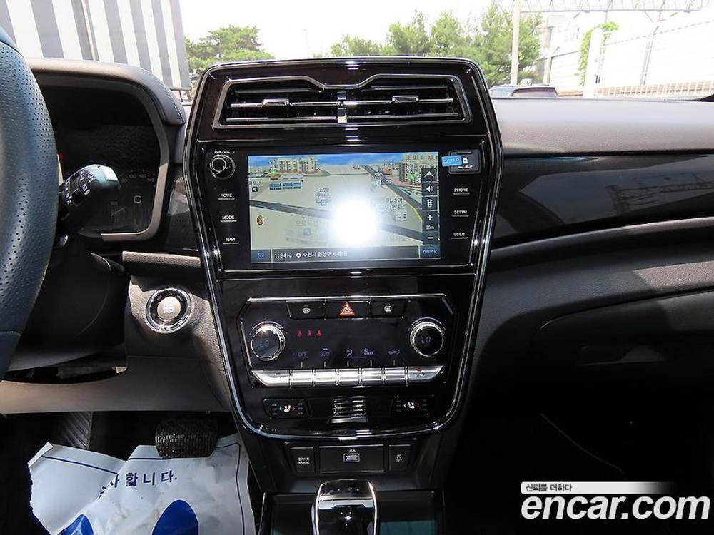 KG Mobility (Ssangyong) Very New Tivoli Бензин 1.5 2WD (05.2023)