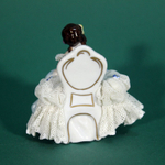 Фарфоровая статуэтка «На балу»