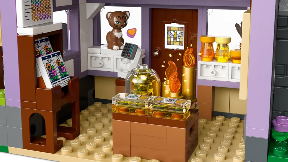 Конструктор LEGO Friends 42669 Домик и цветник пчеловода