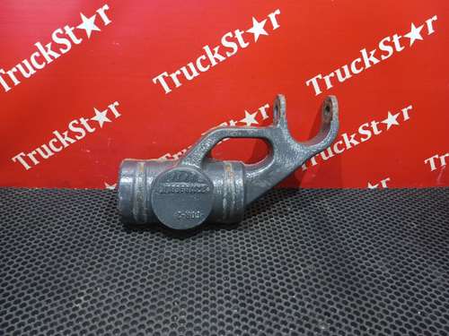 Кронштейн амортизатора переднего левого 2016г