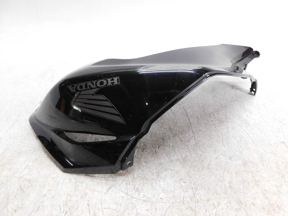 Пластик боковой правый Honda NC750S RC70 64201-MGS-D100