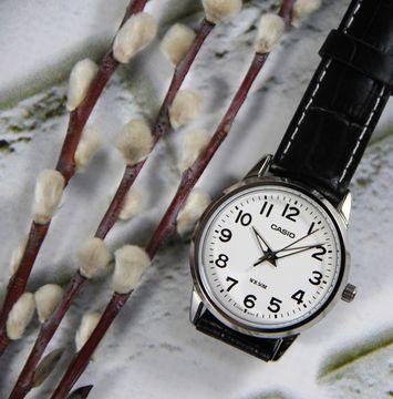 Наручные часы Casio LTP-1303L-7BVDF