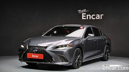 Lexus ES300h 7 Generation F-Sport (12.2021)