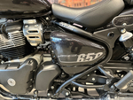 Royal Enfield Super Meteor 650 Astral Black (Base)
