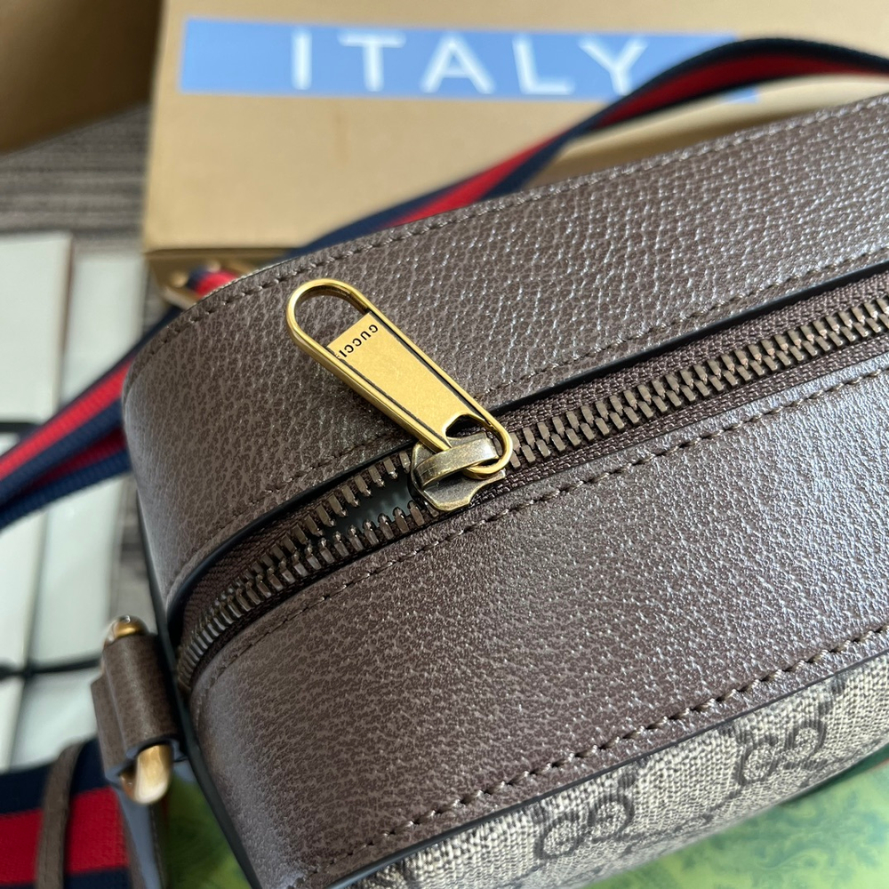 Gucci Ophidia GG Crossbody Bag 23 cm