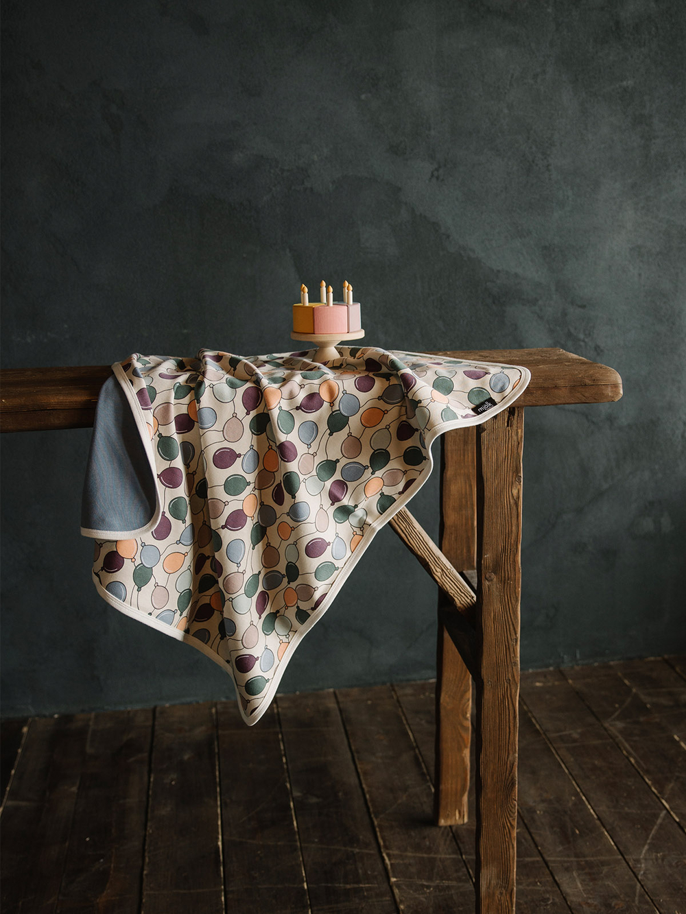 Двусторонний плед Mjölk Шарики