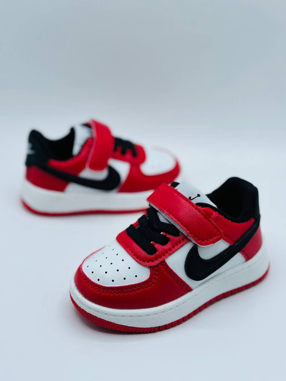 Кроссовки для мальчиков Nike Air Jordan Kids