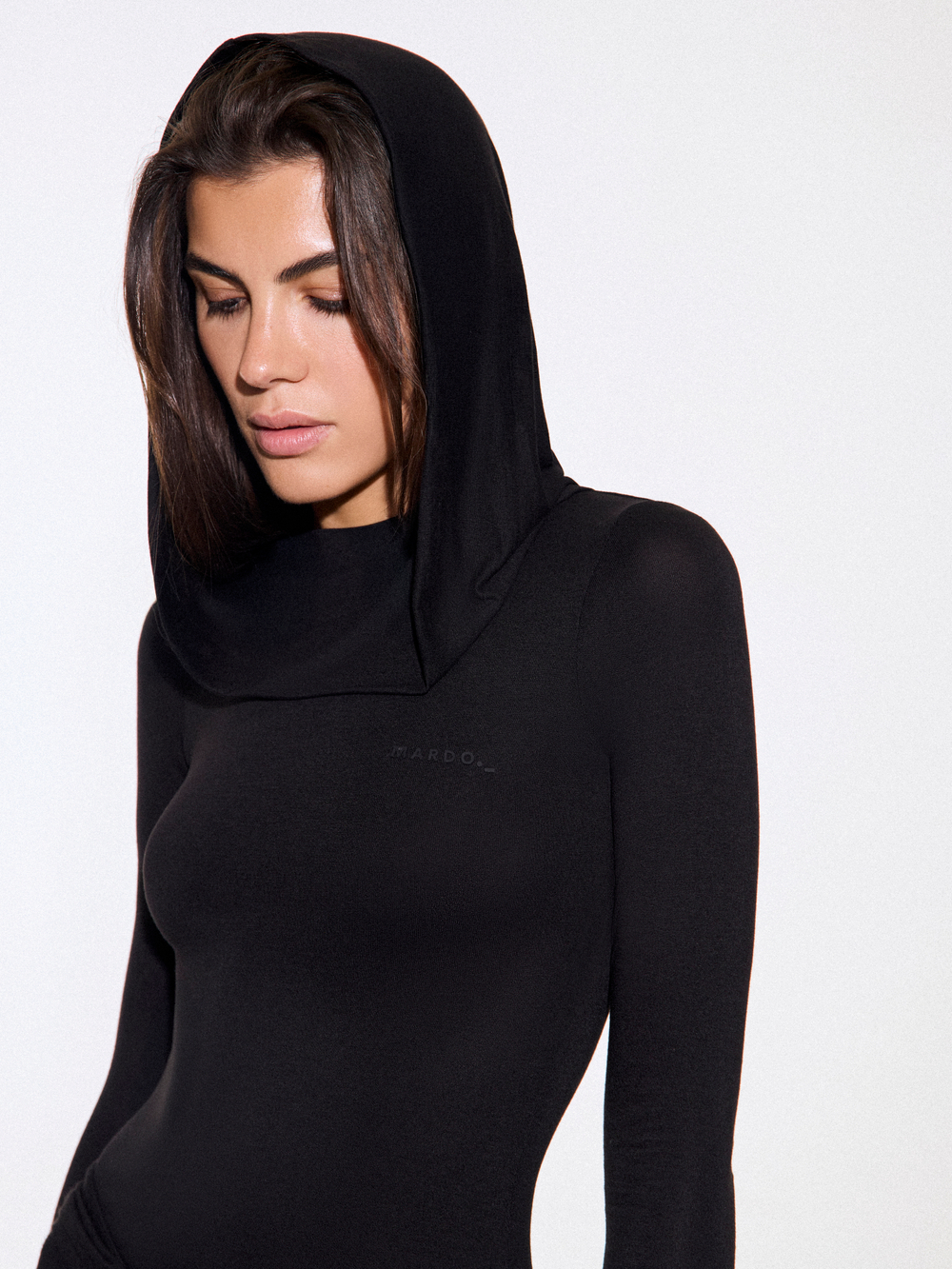 BLACK HOODED LONGSLEEVE