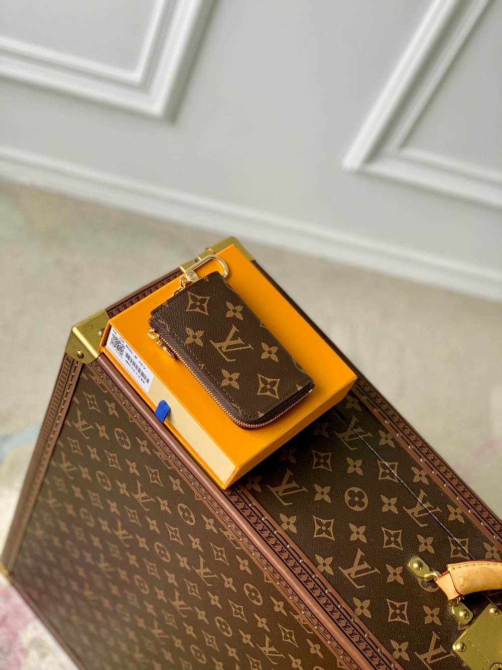 Louis Vuitton Noa Key Holder
