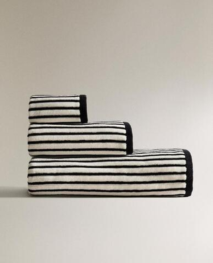 ZARA HOME БАННОЕ ПОЛОТЕНЦЕ ИЗ ВЕЛЮРА В ПОЛОСКУ, ПЕСОЧНЫЙ/ЧЕРНЫЙ