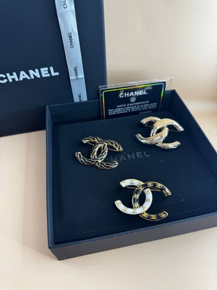 Брошь CHANEL