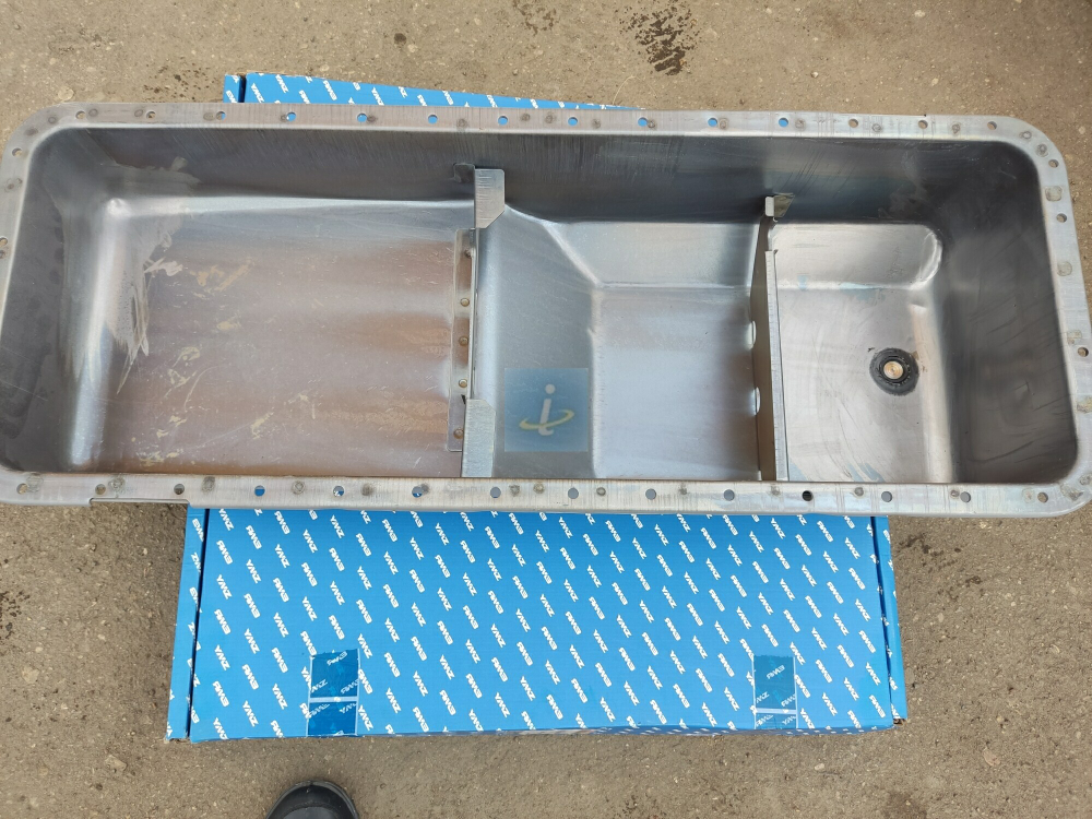 Картер масляный с заглушкой в сборе 238Ф-1009010-Б2