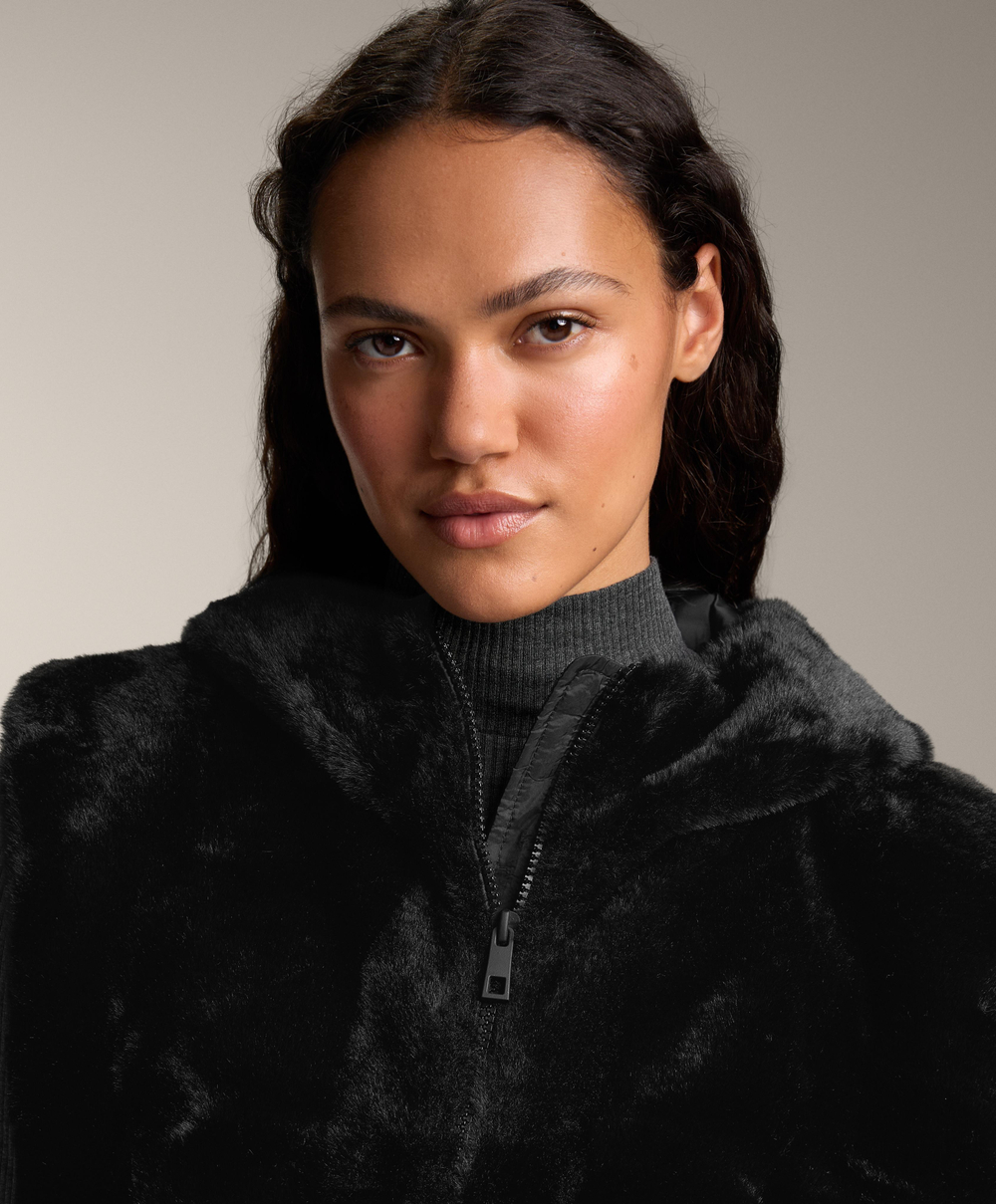 Oysho Жилет из искусственного меха с капюшоном, черный