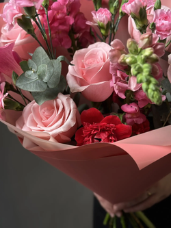 Сборный букет «Элегия розы»