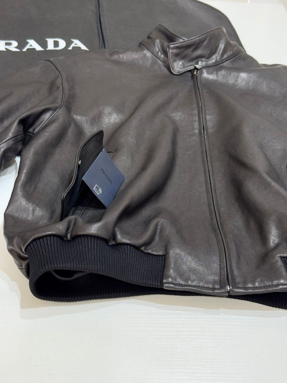 Кожаная куртка Prada