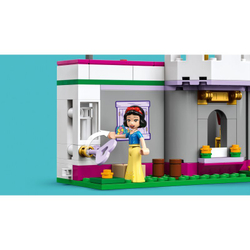 Конструктор LEGO Disney Princess Замок больших приключений 43205