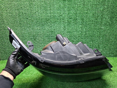 Фара правая Range Rover Vogue 4 L405 12-17 ксенон