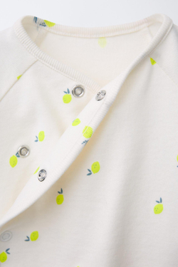 ZARA ФУТБОЛКА С ЗАПАХОМ И ПРИНТОМ «ЛИМОНЫ», ЖЕЛТОВАТО-БЕЛЫЙ