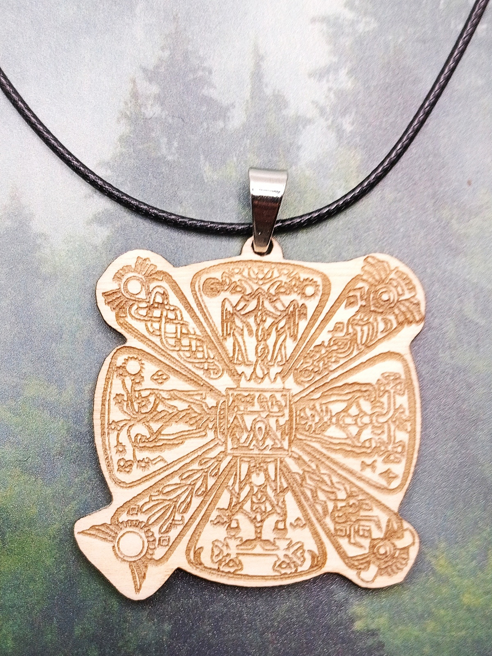 Кулон из дерева Крес Славянский