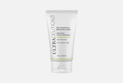 УЛЬТРАУВЛАЖНЯЮЩИЙ КРЕМ С ЭФФЕКТОМ ОТБЕЛИВАНИЯ