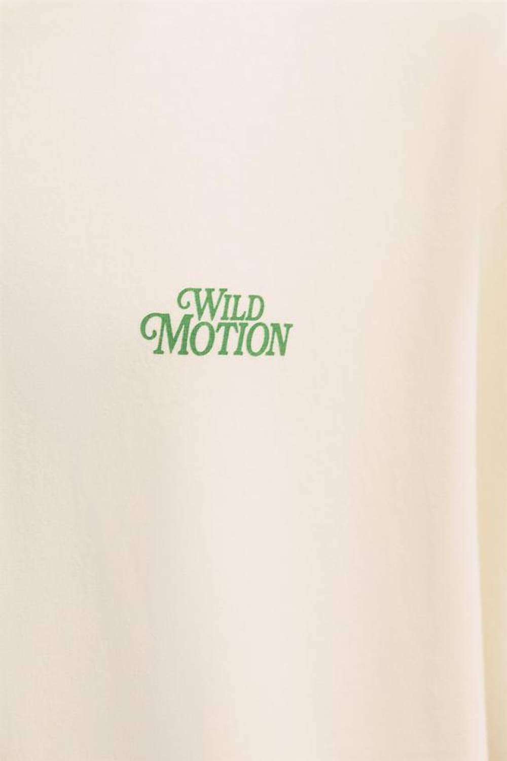 ZARA ФУТБОЛКА С КОНТРАСТНЫМ ПРИНТОМ, ЦВЕТ СЛИВОЧНОГО МАСЛА