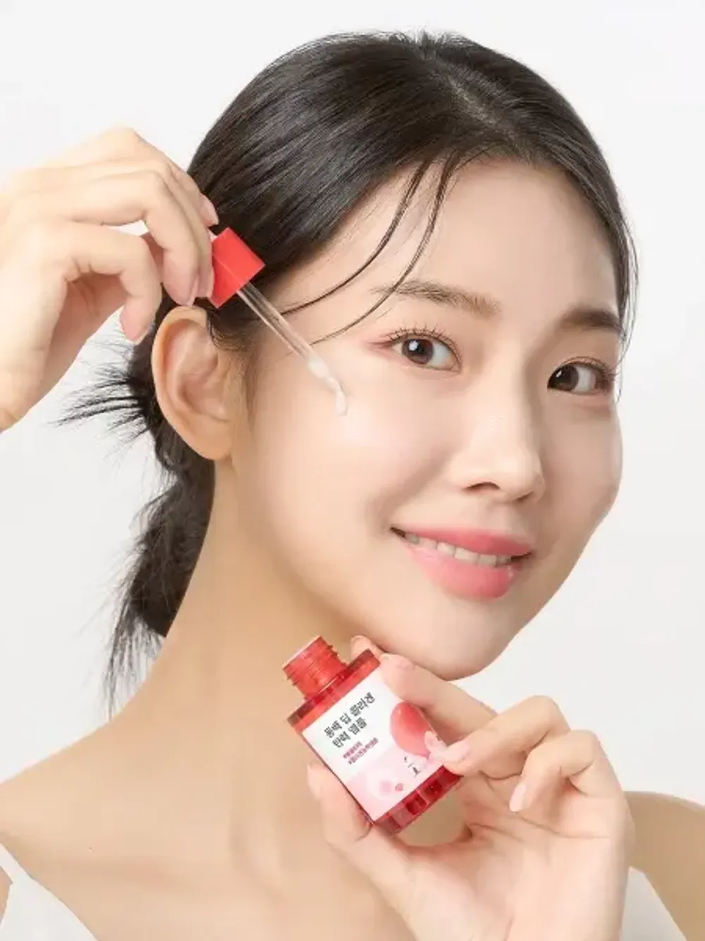 ROUND LAB Укрепляющая сыворотка с экстрактом камелии и коллагеном Camellia Deep Collagen Firming Ampoule (30 мл)