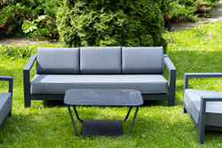 "Гранада" лаунж-зона из алюминия со столиком из HPL