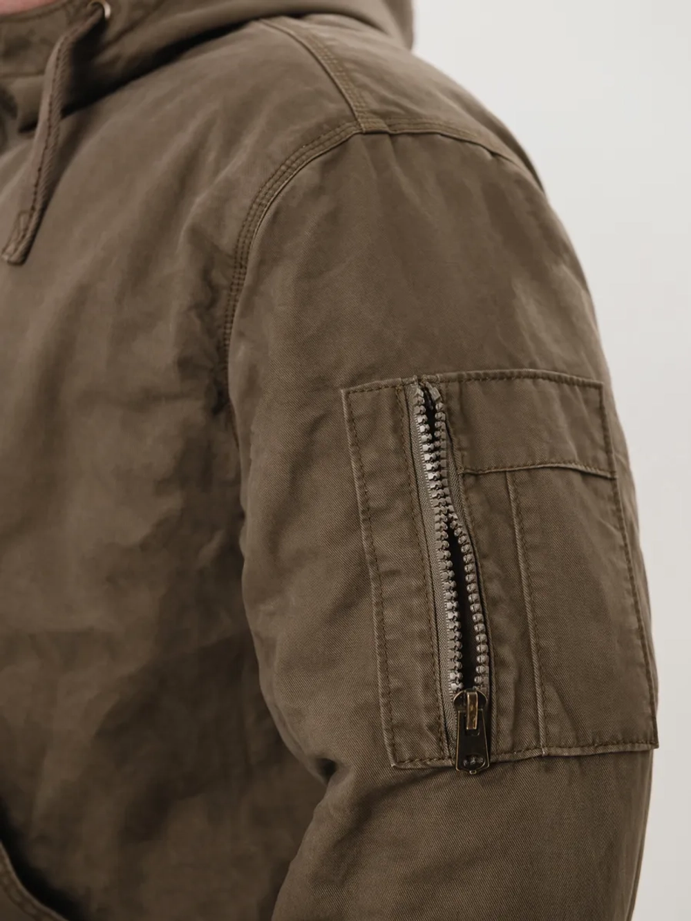 Куртка демисезонная милитари короткая