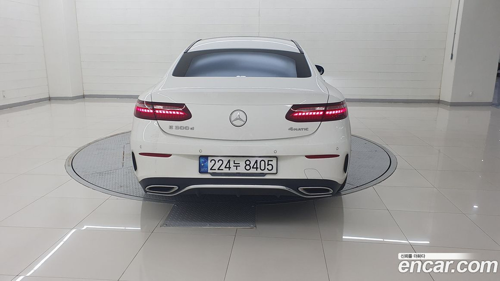 Mercedes-Benz E-Class W213 E300d 4MATIC Coupe (12.2022)