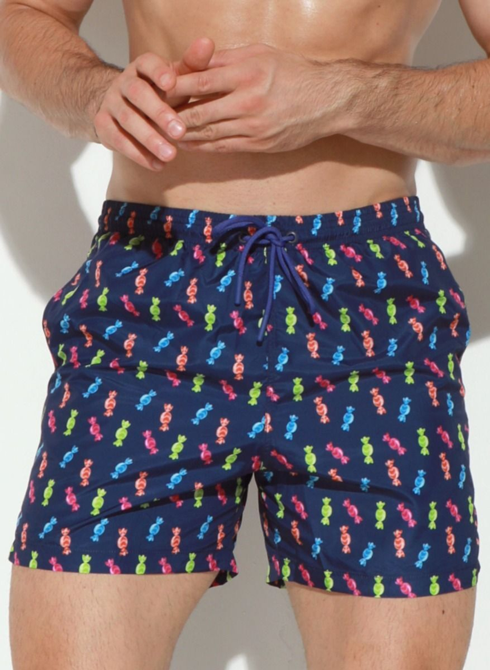 Мужские пляжные шорты с принтом в виде конфет (Размер: XL) (Цвет: темно-синий)