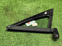 Форточка передняя левая Hongqi H9 (2020-н.в.)