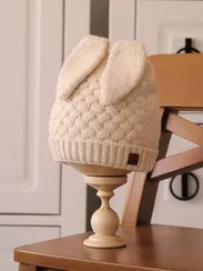 Демисезонная шапка Leoking с ушками на подкладке Бежевая