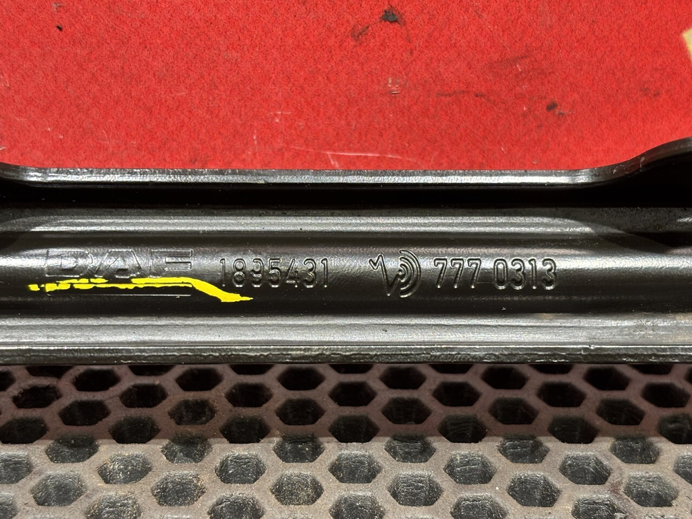 Тяга интеркулера 2023г