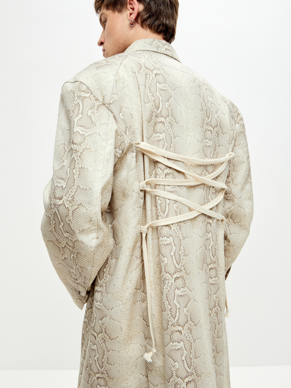 Тренчкот SAVE со змеиным принтом