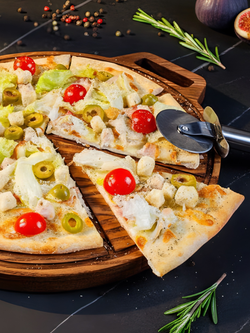 Доска для пиццы деревянная с ручками 35 см