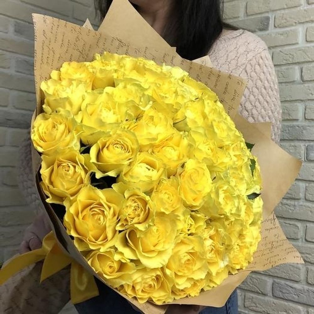 Букет из 51 жёлтой розы (50 см)