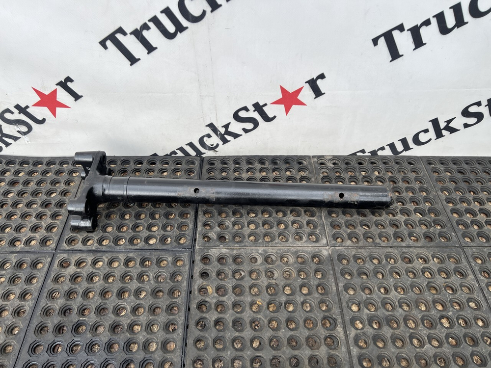 Кронштейн крыла задний левый 2023г