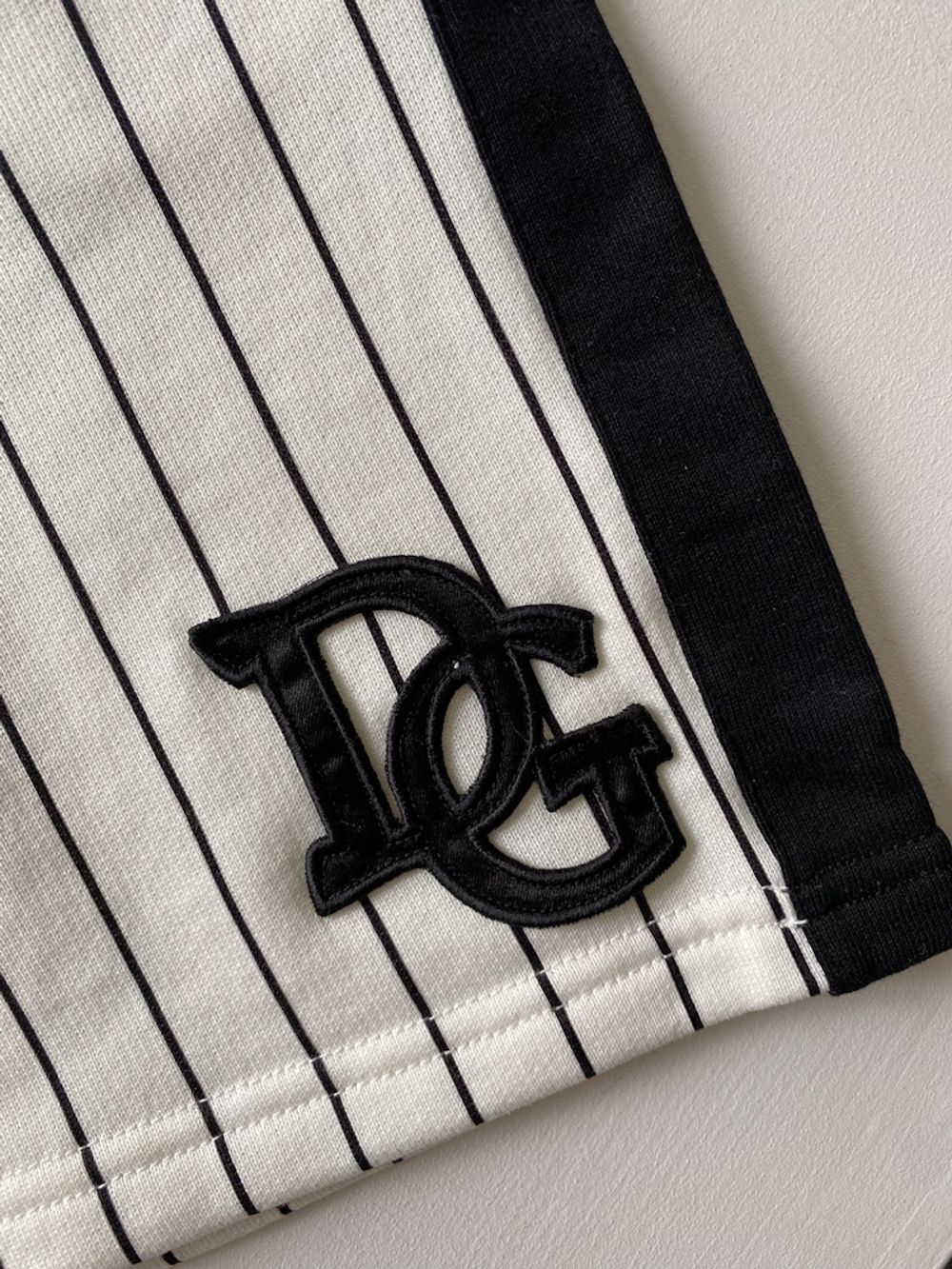 Новые хлопковые шорты Dolce&Gabbana, 110