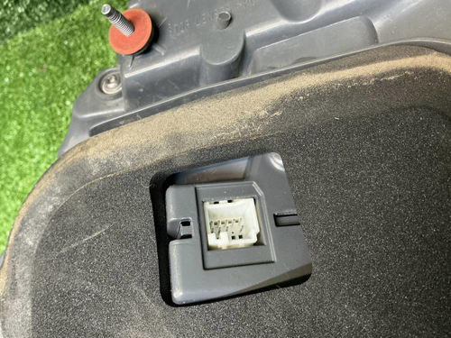 Фонарь левый Mercedes E W213 (2016-2021)