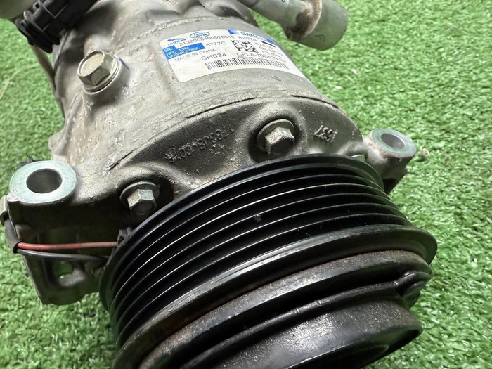 Компрессор кондиционера LR Discovery Sport (19-нв)